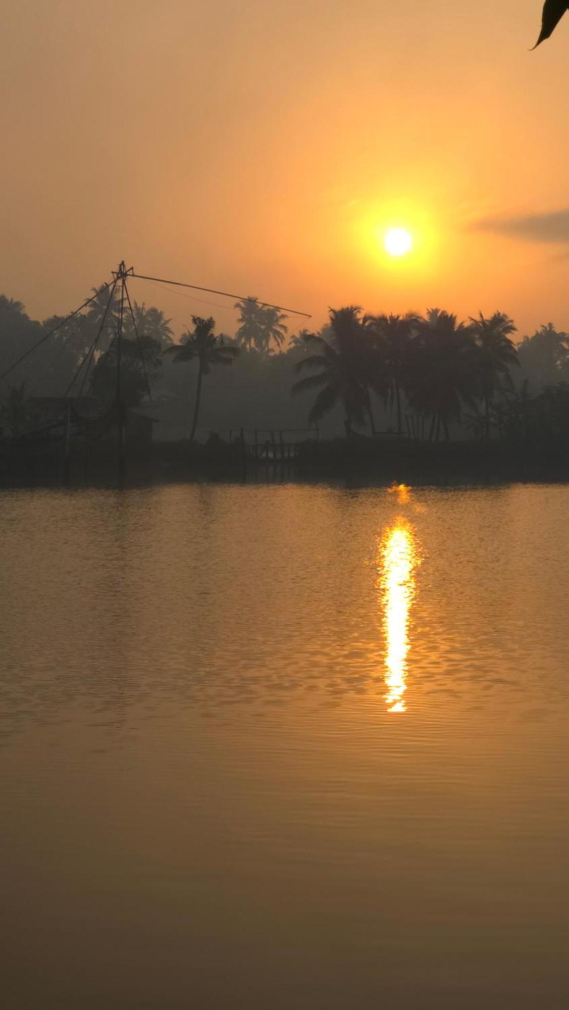 Pradeep'S Backwater Villa Коччи Экстерьер фото